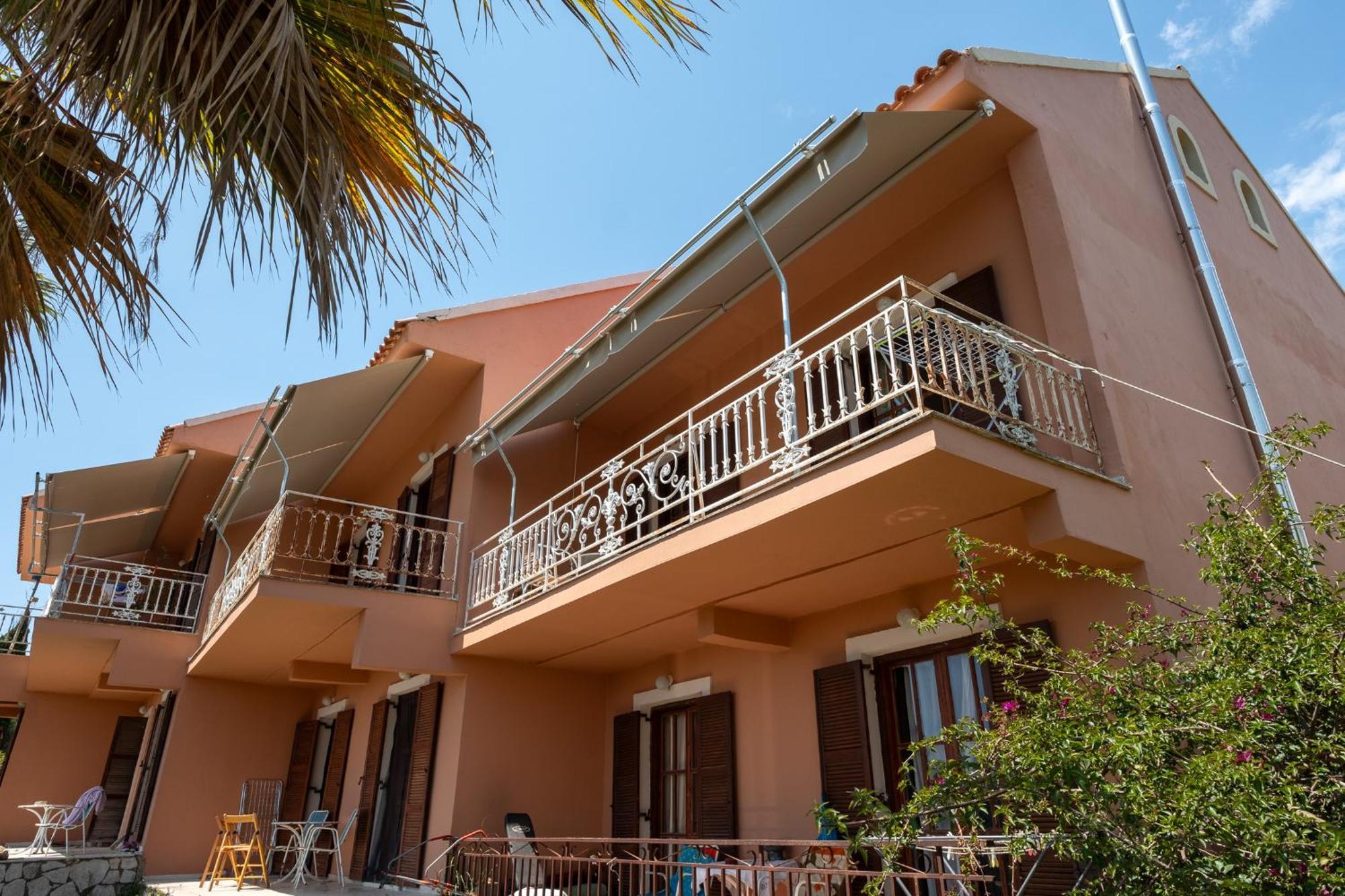 Appartement Kokkini Peach House à Kokkínion Extérieur photo